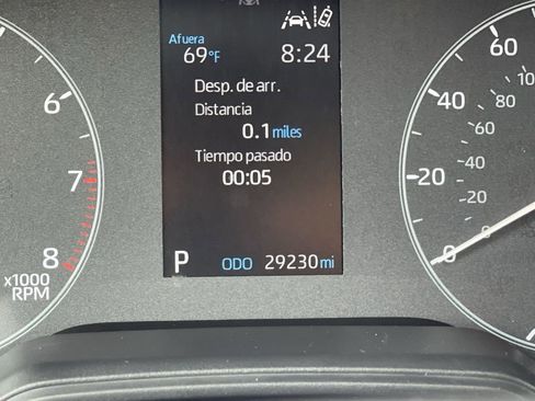 Used 2024 Toyota Corolla Cross L image 12