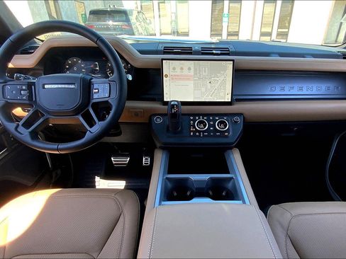 New 2025 Land Rover Defender 130 V8 image 6