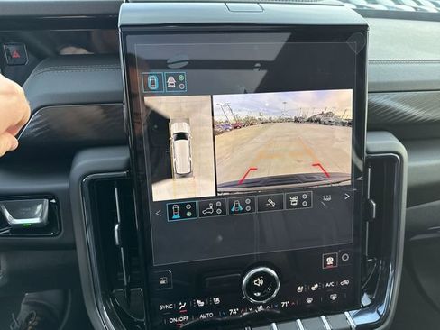 New 2026 GMC Yukon XL AT4 w/ AT4 Premium Plus Package AWD/4WD image 26