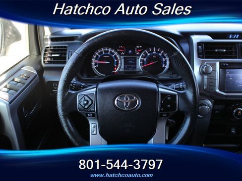 Used 2015 Toyota 4Runner SR5 AWD/4WD image 24