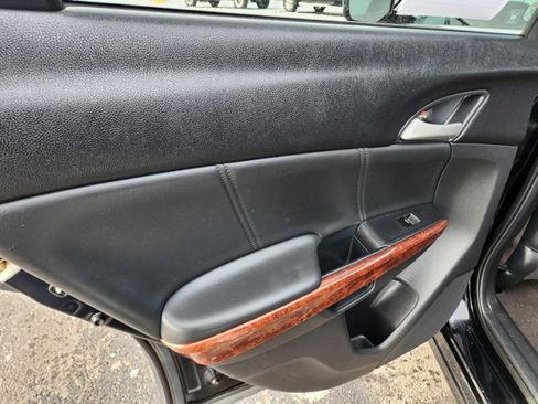 Used 2012 Honda Crosstour EX-L image 36