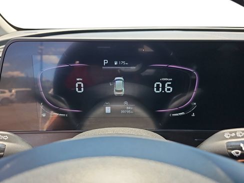 Used 2023 Kia Sportage EX FWD image 19