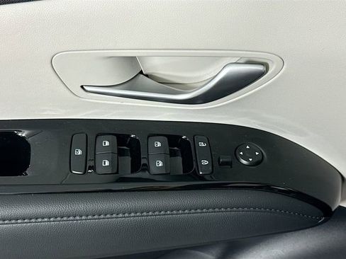 Used 2023 Hyundai Tucson Limited image 14