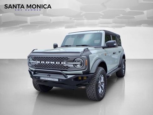Used 2023 Ford Bronco Badlands AWD/4WD image 1