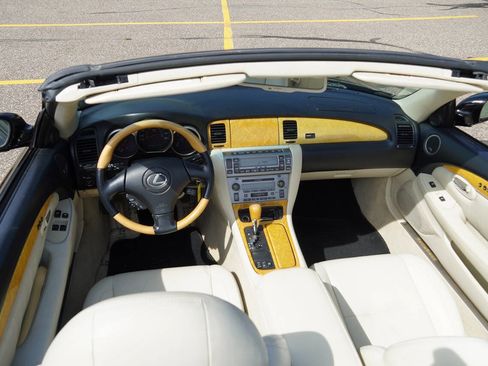 Used 2002 Lexus SC 430 Convertible RWD image 21
