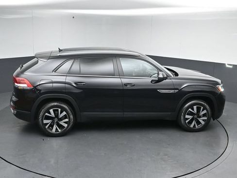 Used 2022 Volkswagen Atlas Cross Sport SE AWD/4WD image 50