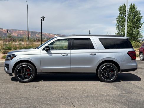 Used 2024 Ford Expedition Max Limited image 2