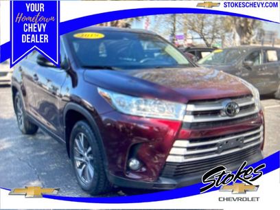 Used 2019 Toyota Highlander XLE w/ Carpet Mat Package (TMS)