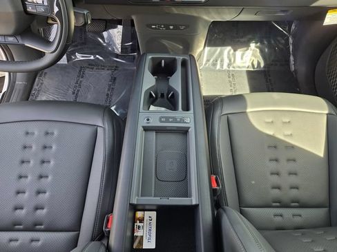 New 2026 Kia EV9 Wind AWD/4WD image 17