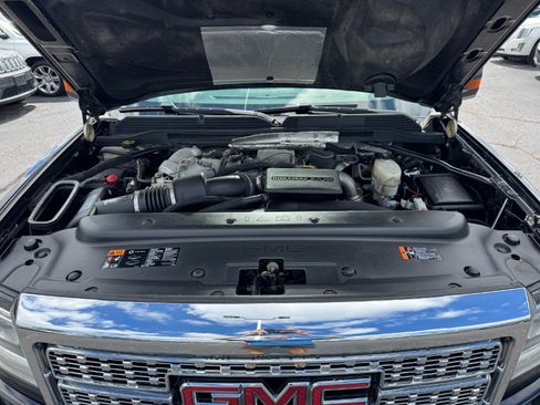 Used 2018 GMC Sierra 3500 Denali AWD/4WD image 24