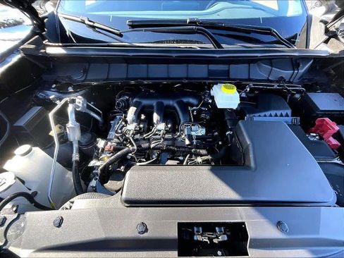 Certified 2025 Nissan Pathfinder SL w/ Cargo Package image 29