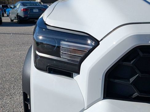 Used 2025 Toyota 4Runner TRD Off-Road Premium image 10