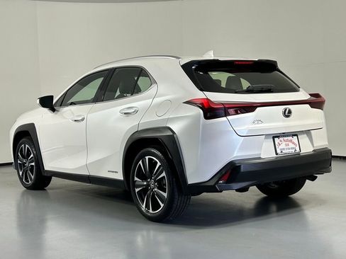 Used 2021 Lexus UX 250h image 5