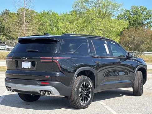 New 2026 Chevrolet Traverse Z71 w/ Enhanced Driving Package AWD/4WD image 7