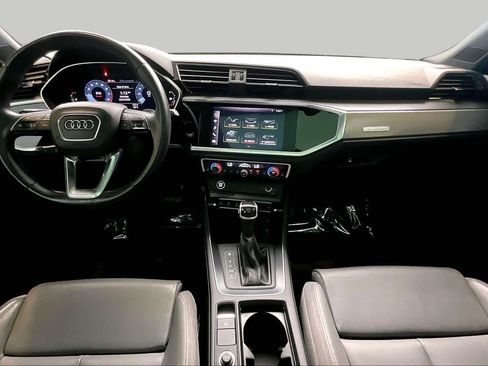 Used 2021 Audi Q3 2.0T Premium w/ Convenience Package AWD/4WD image 16