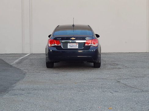 Used 2016 Chevrolet Cruze LS FWD image 4