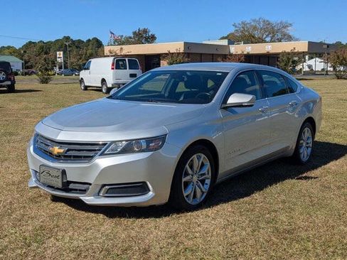 Used 2017 Chevrolet Impala LT image 7