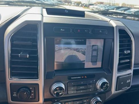 Used 2018 Ford F150 Lariat w/ Equipment Group 502A Luxury image 10