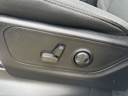 Used 2022 RAM 1500 Big Horn image 9