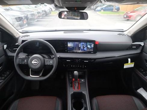 New 2026 Nissan Kicks SR AWD/4WD image 7