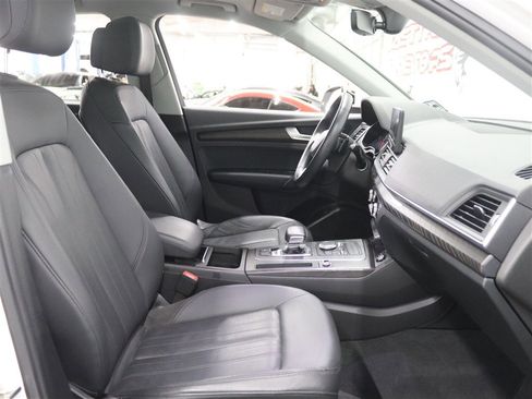 Used 2019 Audi Q5 2.0T Premium w/ Convenience Package image 14