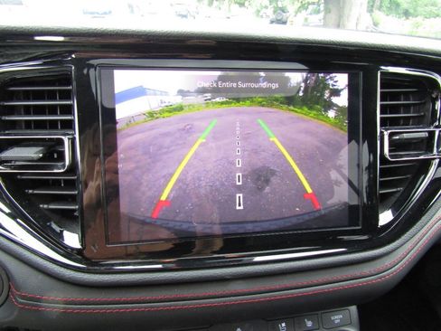 Used 2025 Dodge Durango R/T AWD/4WD image 14