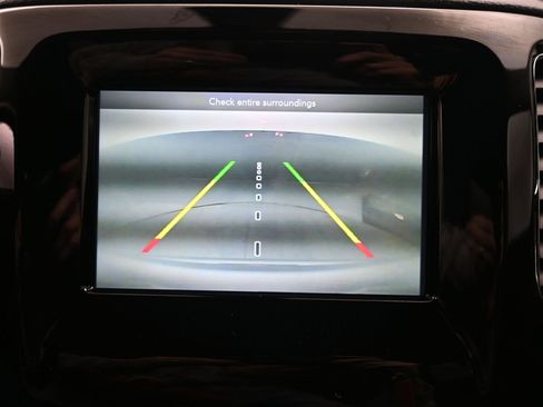 Used 2018 Jeep Compass Latitude w/ Popular Equipment Group image 16