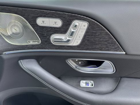 New 2026 Mercedes-Benz GLS 450 4MATIC image 33