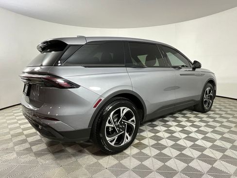 Used 2025 Lincoln Nautilus Premier w/ Equipment Group 102A image 4