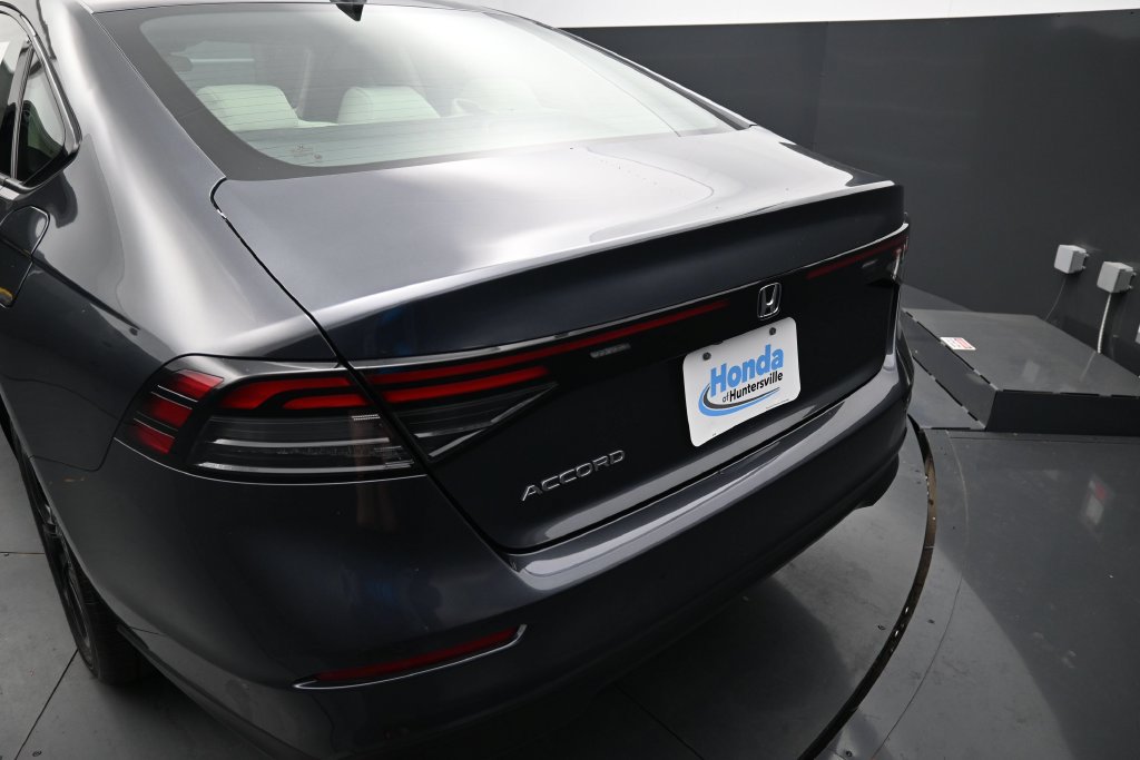 Used 2025 Honda Accord SE image 13