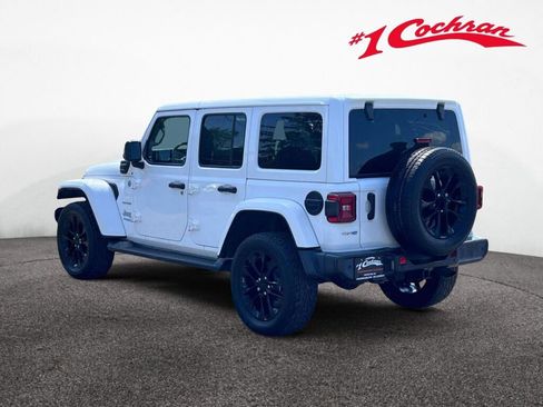 Used 2021 Jeep Wrangler Unlimited Sahara w/ Cold Weather Group AWD/4WD image 9