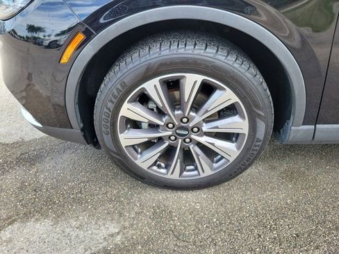 Used 2021 Lincoln Corsair Reserve image 8