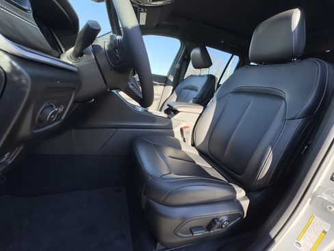 New 2026 Jeep Grand Cherokee Limited image 13