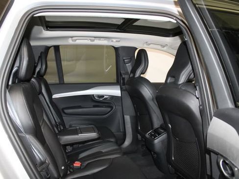 Used 2024 Volvo XC90 B5 Core w/ Climate Package AWD/4WD image 13