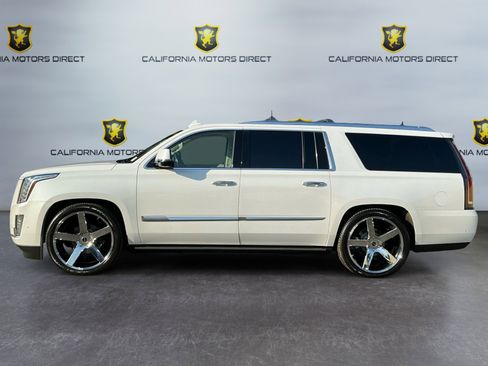 Used 2020 Cadillac Escalade ESV Premium Luxury image 8