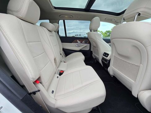 Used 2026 Mercedes-Benz GLS 450 4MATIC image 14