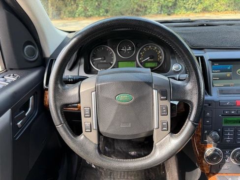 Used 2008 Land Rover LR2 SE image 27