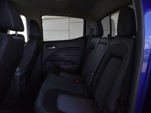 Used 2017 Chevrolet Colorado Z71 AWD/4WD image 16