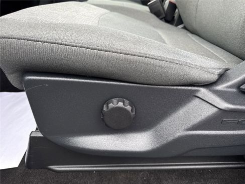 Used 2022 Ford F150 XLT w/ Trailer Tow Package image 14