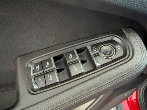 Used 2020 Porsche Macan S AWD/4WD image 15