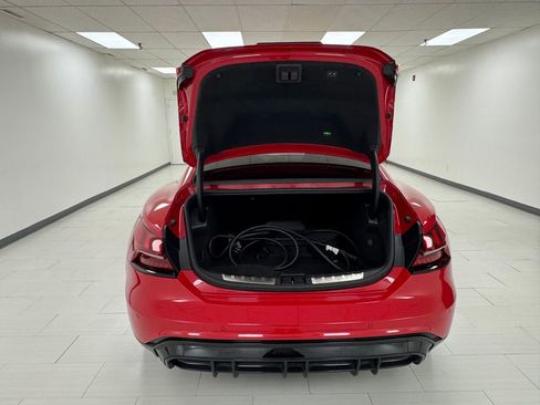 Used 2022 Audi e-tron GT Premium Plus w/ Performance Package image 37