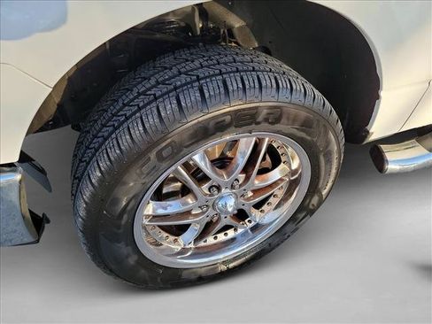 Used 2013 Ford F150 XLT w/ XLT Chrome Pkg AWD/4WD image 9