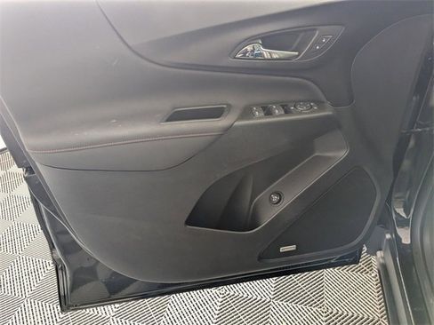 Certified 2023 Chevrolet Equinox RS w/ RS Leather Package image 10