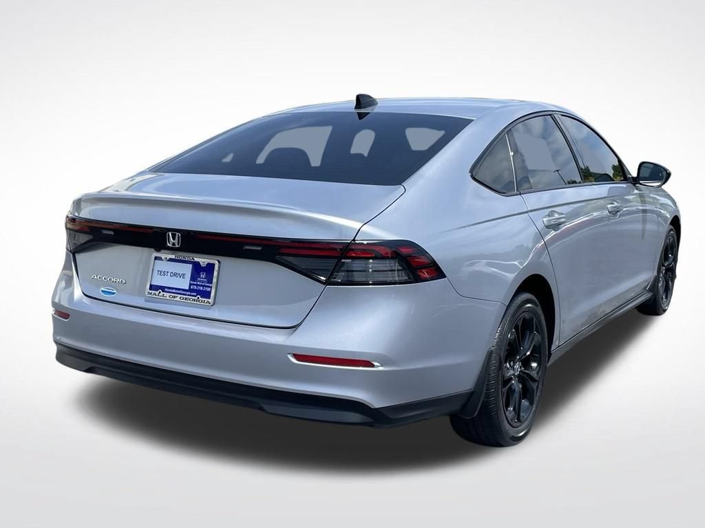 Certified 2025 Honda Accord SE image 6