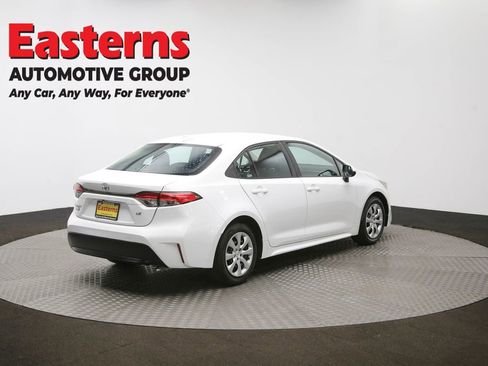 Used 2024 Toyota Corolla LE image 39