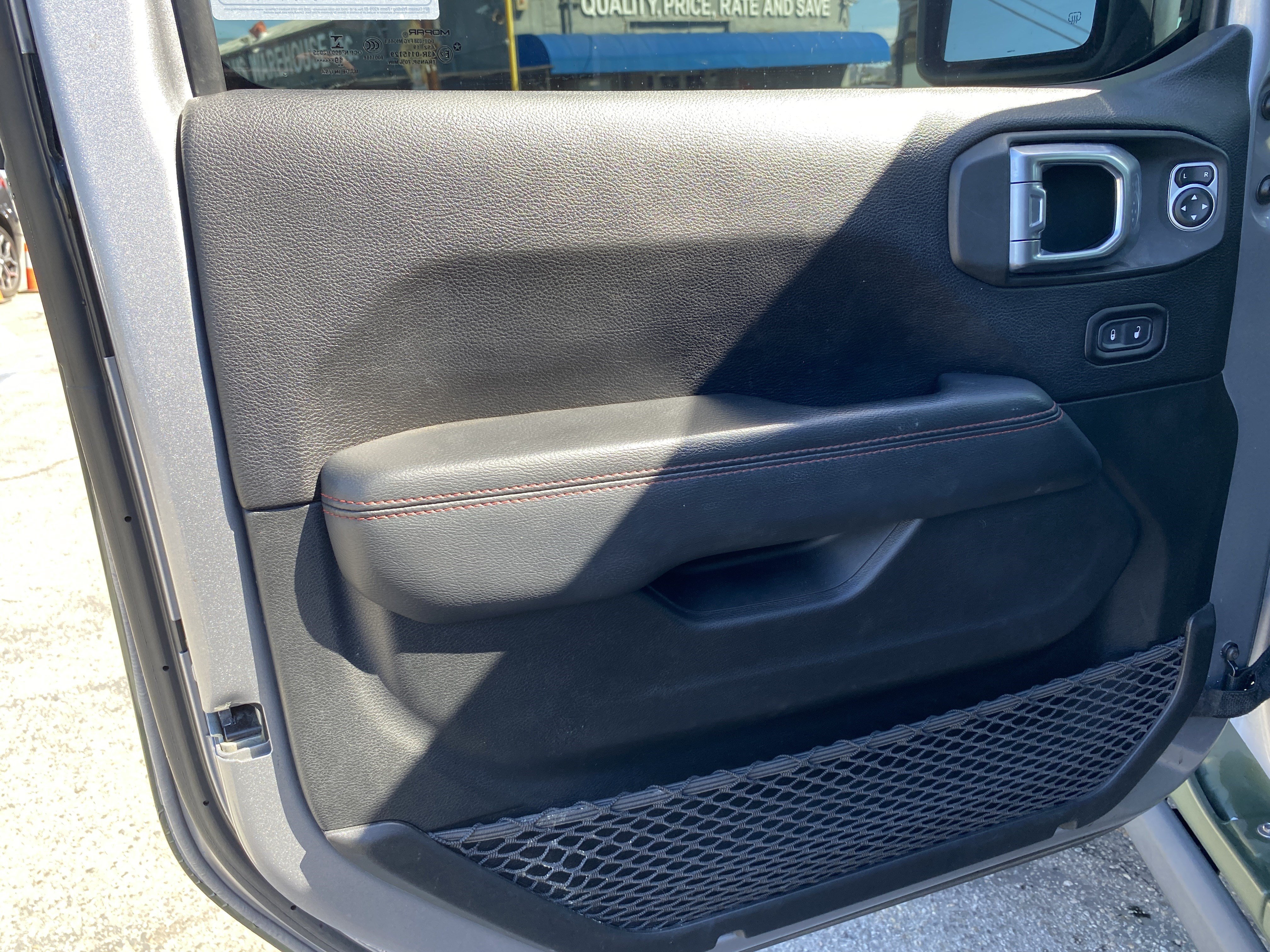 Used 2020 Jeep Wrangler Unlimited Rubicon AWD/4WD image 17