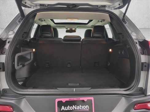 Used 2014 Jeep Cherokee Limited w/ Technology Group FWD image 6