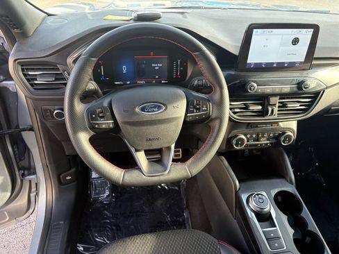 Used 2024 Ford Escape ST-Line image 15