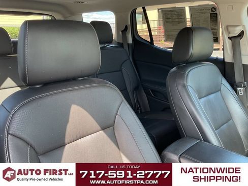 Used 2020 GMC Acadia SLT w/ LPO, Floor Liner Package AWD/4WD image 16