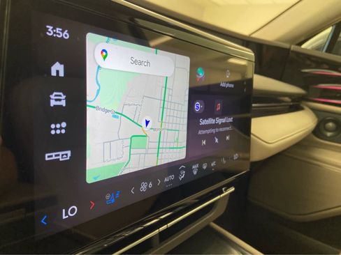 Used 2024 Lincoln Nautilus Premier w/ Equipment Group 102A image 27